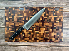 Load image into Gallery viewer, End Grain Cutting Board