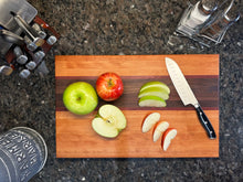 Load image into Gallery viewer, Personalized Cutting Board STYLE 4