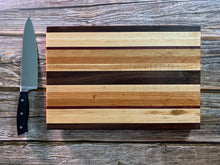 Load image into Gallery viewer, Personalized Cutting Board STYLE 2
