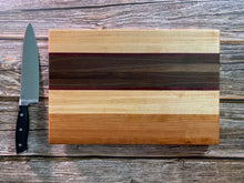 Load image into Gallery viewer, Small personalized Cutting Board STYLE 1
