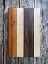 Load image into Gallery viewer, Large personalized Cutting Board STYLE 1
