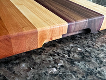 Load image into Gallery viewer, Large personalized Cutting Board STYLE 1
